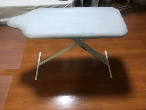 【立っても座ってもok】アイロン台 美品 折りたたみ
