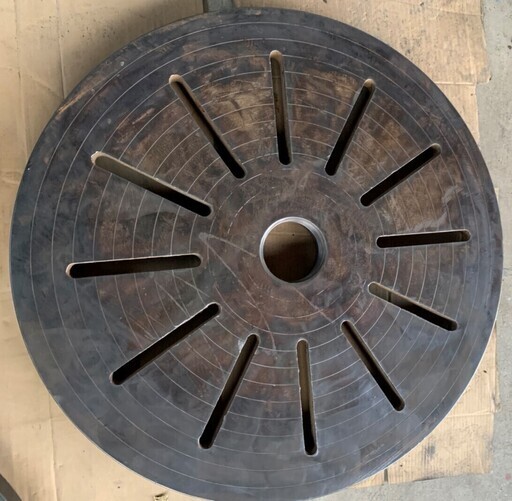 旋盤用　面盤　直径750ｍｍ　チャック　中古
