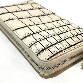 【未使用】【プレゼント】ヘンローン社製 ラウンドファスナー 長財布 長財布（小銭入れあり） ベージュ系　クロコダイル