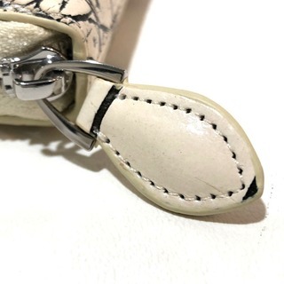 【未使用】【プレゼント】ヘンローン社製 ラウンドファスナー 長財布 長財布（小銭入れあり） ベージュ系　クロコダイル