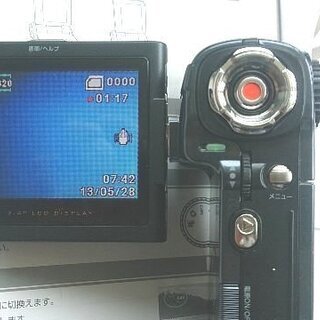 小型軽量カメラ・GHV-DV24SD GAUDI 単４×４本電池式 