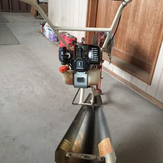 水田 溝切り機 MKS332 自走式溝切機 歩行タイプ