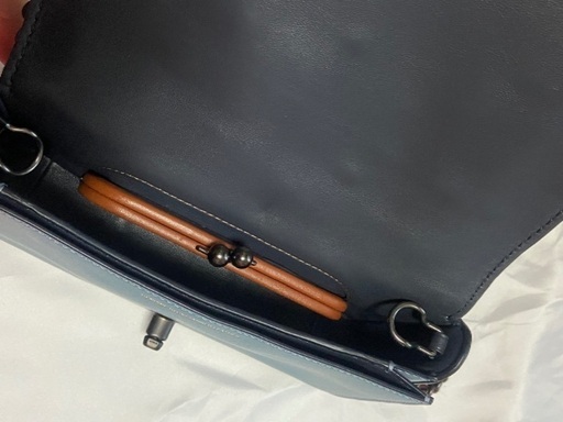 新品 COACH コーチ ティーローズ ディンキー 青 クラッチバッグ
