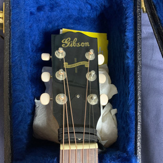 ギブソンJ35復刻　ハードケース付　エレアコ