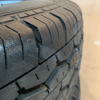 ダイナ純正ホイール 15×5J 6穴 タイヤ　ブリジストン　RD-613  195 / 70 R15　４本　ハブ径　１０６ｍｍ　発送サイズ　ヤマト便100kgサイズ　②