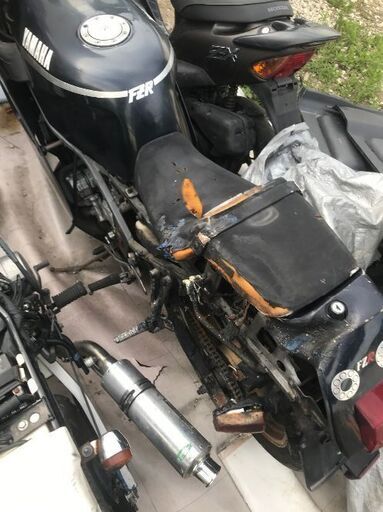 ヤマハ FZR