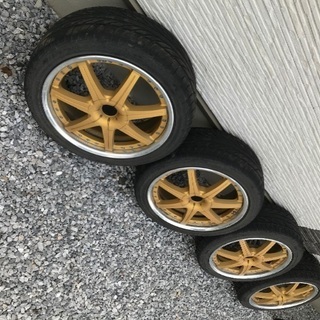 エボリューション インテンシブハンク 18インチ 4本セット バリ山