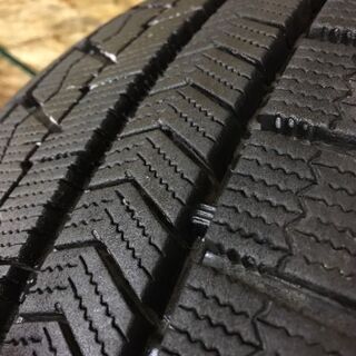 BS BLIZZAK VRX 215/60R16 16インチ スタッドレス 4本 2018年製 バリ溝 クラウンロイヤル ティアナ マークX等 (TA191) クレジットカード QR決済可能 BS BLIZZAK VRX 215/60R16 16インチ スタッドレス 4本 2016年製 バリ溝