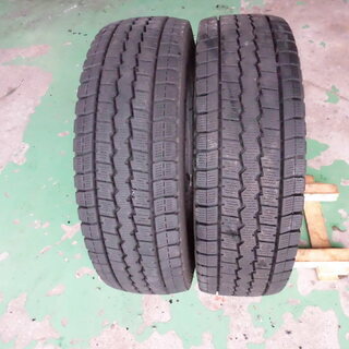 発送OKバリ山★205/70R16 111/109L LT★ダンロップ ２本　T-4