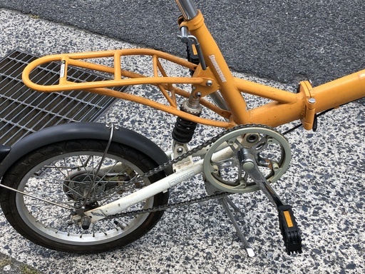 DAHONホワイト折りたたみ自転車20inch ブリヂストン空気入れ付き［美品］ DAHONホワイト折りたたみ自転車20inch ブリヂストン空気入れ付き［美品］