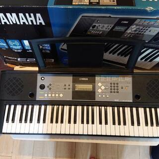 ヤマハ電子ピアノPSR-3233