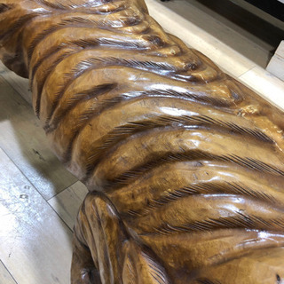 チャンス　お値下げ中‼︎   大型　虎　置物　迫力　木彫り