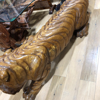 チャンス　お値下げ中‼︎   大型　虎　置物　迫力　木彫り