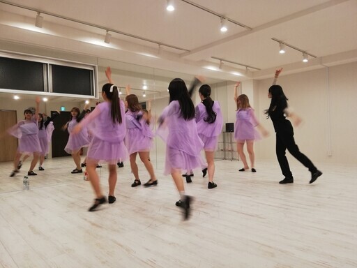 体験レッスン受付開始 Twice Niziu Kpopを学べるダンススクール 練馬駅前徒歩1分 練馬サロン スタジオ 練馬のヒップホップの生徒募集 教室 スクールの広告掲示板 ジモティー 体験レッスン受付開始 Twice Niziu Kpopを学べるダンススクール 練馬駅前徒歩1分 練馬サロン スタジオ 練馬のヒップホップの生徒募集 教室 スクールの広告掲示板 ジモティー