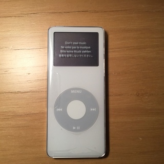 iPod nano(4GB)white