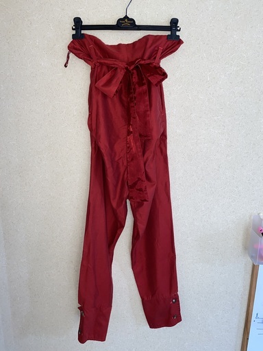 【新品 値下げしました】vivienne westwood パンツ レッド