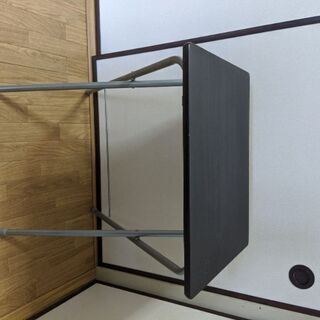 Folding table/shelf