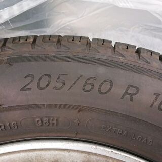 プリウスαスタッドレス、バリ山、4本セット