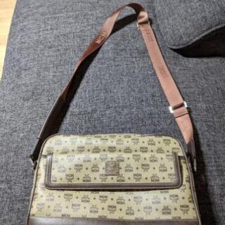 MCMショルダーバッグ