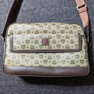 MCMショルダーバッグ