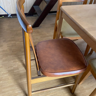 テーブル と 椅子 三種