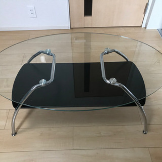 丸型ガラス製ローテーブル(ニトリ)
