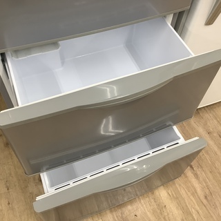 SANYO SR-261T 3ドア冷蔵庫販売中です!! 安心の半年保証付き!! SANYO SR-261T 3ドア冷蔵庫販売中です!! 安心の半年保証付き!!