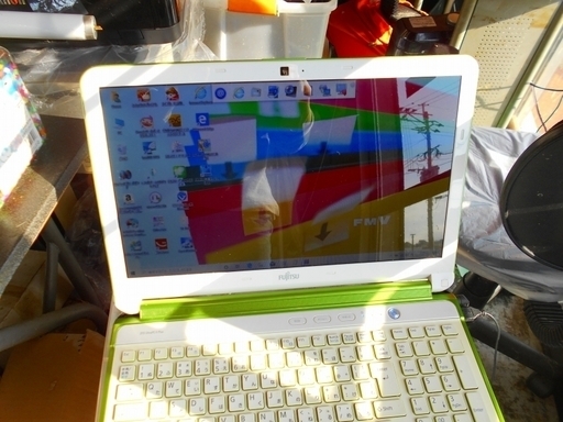 Fujitsu lifebook AH54/G Core i5　ライムグリーン
