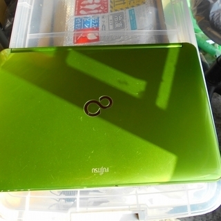 LIFEBOOK AH53／G FMVA53GAGJ ライムグリーン