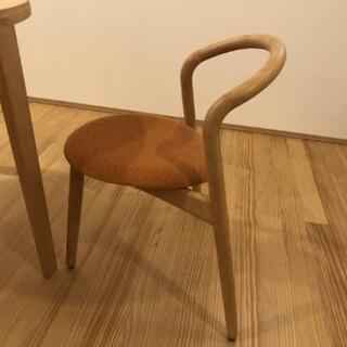 丸テーブル　パソコン作業可能