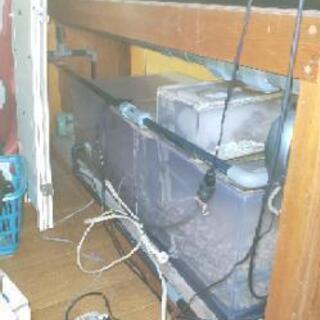 【受付停止中！お取引中】大型水槽 ガラス フルセット 幅1800 × 奥行600  高さ600