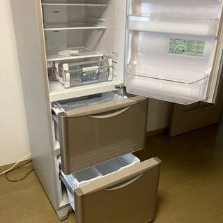 「中古」HITACHI 2015年製 冷蔵庫 R-S2700FV 265L 日立 中古 近郊送料格安真空チルド搭載 265L 3ドア冷蔵庫 R