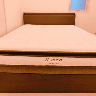 美品ニトリダブルベッド💫