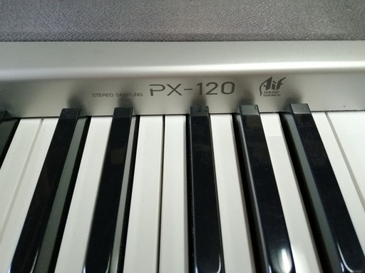 カシオ デジタルピアノ PX-120 椅子付き、完動品。付属のペダル・電源・スタンド 有ります。