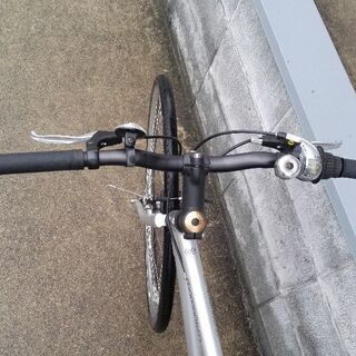 クロスバイク momentum モーメンタム iNdeed S-3 7段変速 シルバー