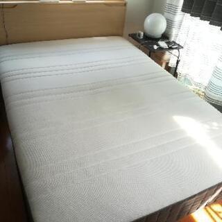 【ニトリ】跳ね上げガスダンパー式 ダブルベッド 10か月使用　マットレス付き