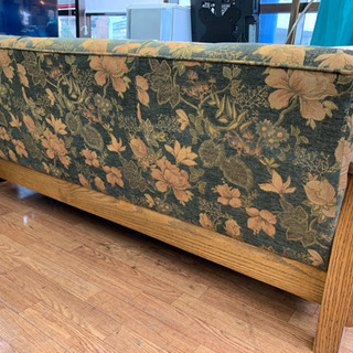 お洒落度up!!Bruggeの3人掛けソファーです!!