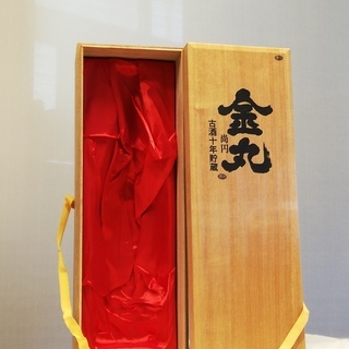 琉球泡盛　伊是名酒造　金丸　20年古酒　35度　1800ml