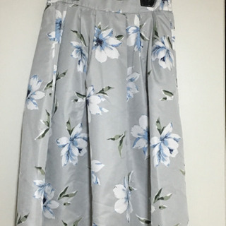 フェリシモ 花柄スカート ひざ丈 Ｍサイズ