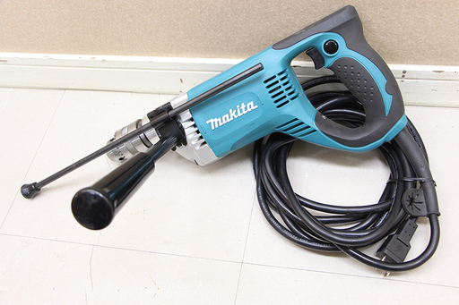 中古美品 makita　マキタ　電動ドリル　モデル6305　ハンドル付 　チャックキー無(D3601anxY)