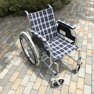 【お取引中】段階リクライニング車椅子【カドクラ】昨年購入した美品　フルリクライニングも可
