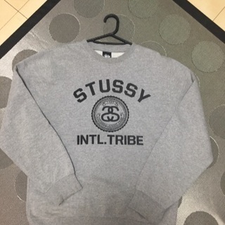 stussy tribe トレーナー