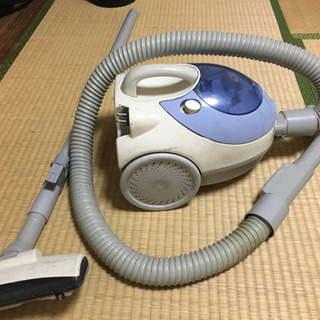 サンヨー掃除機