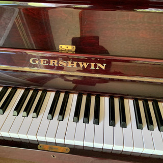 アップライトピアノ　ガーシュイン