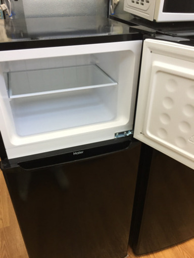 価格見直しました◎2018年製Haier(ハイアール)の2ドア冷蔵庫です ...