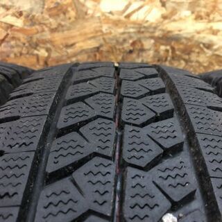 BS BLIZZAK W979 215/70R15 107/105L LT 15インチ スタッドレス 