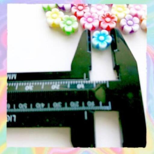 No 466 100個 8 5 フラワービーズセットお花ビーズカラーセット Rina Runa 沖縄のその他の中古あげます 譲ります ジモティーで不用品の処分