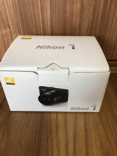 [値引き］ニコン Nikon1 J3 小型10倍ズームキット ブラック(ジャンク)カメラ　ミラーレス　一眼