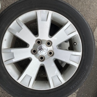 デリカd5純正タイヤホイール