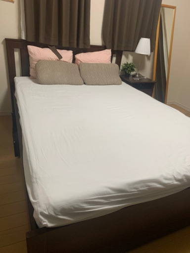 値下げ！！IKEAのダブルベッド、総額６万円以上プラスおまけあり